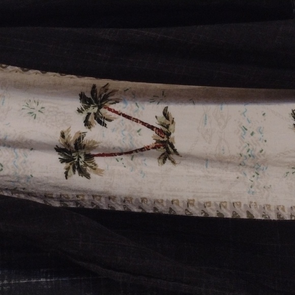 CAMPIA Mens Island Style Button Up Shirt w/ Green and Beige Palm Trees - Picture 3 of 3